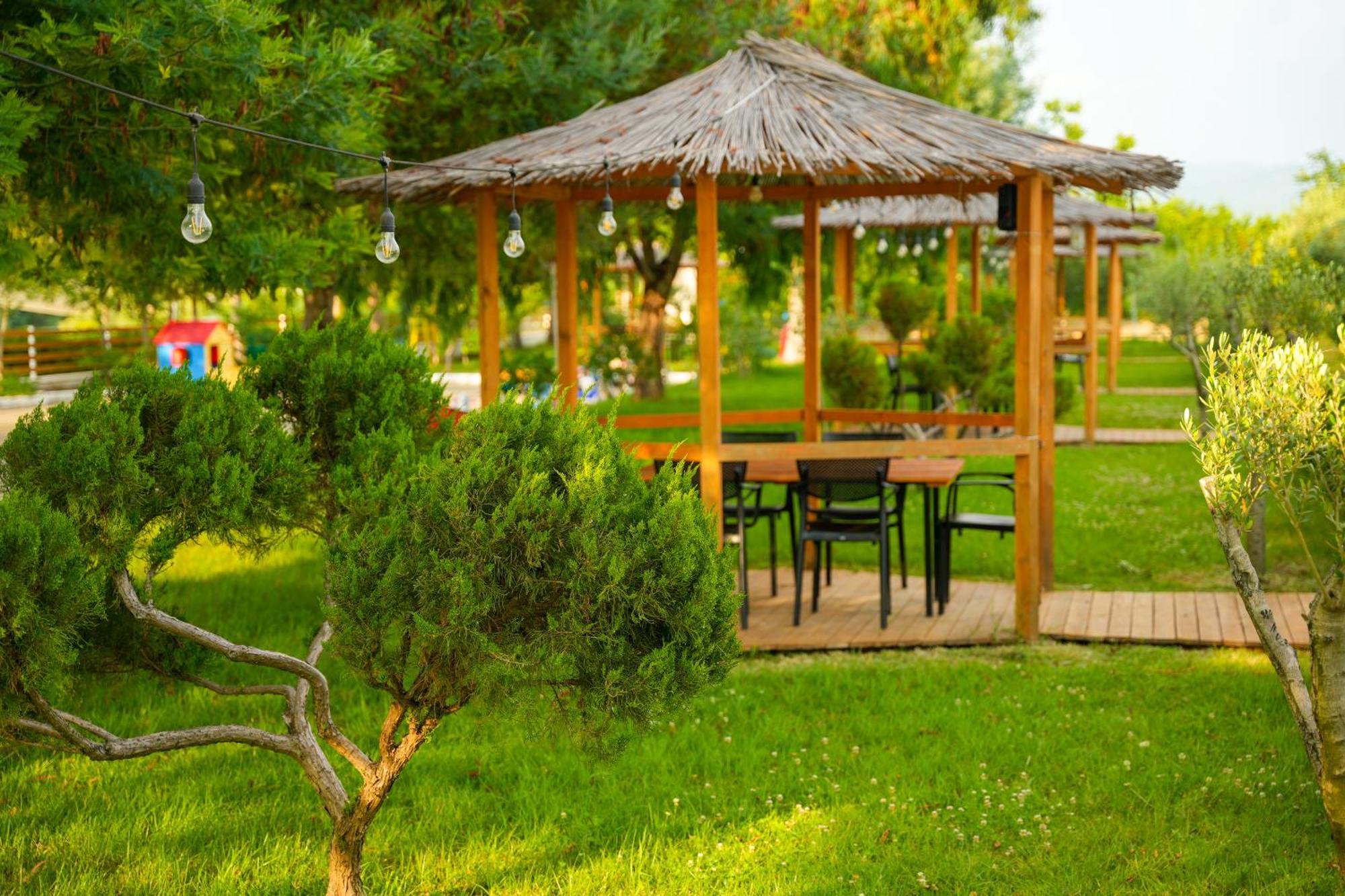 Paradise Laguna Vain Lezhe Exterior photo