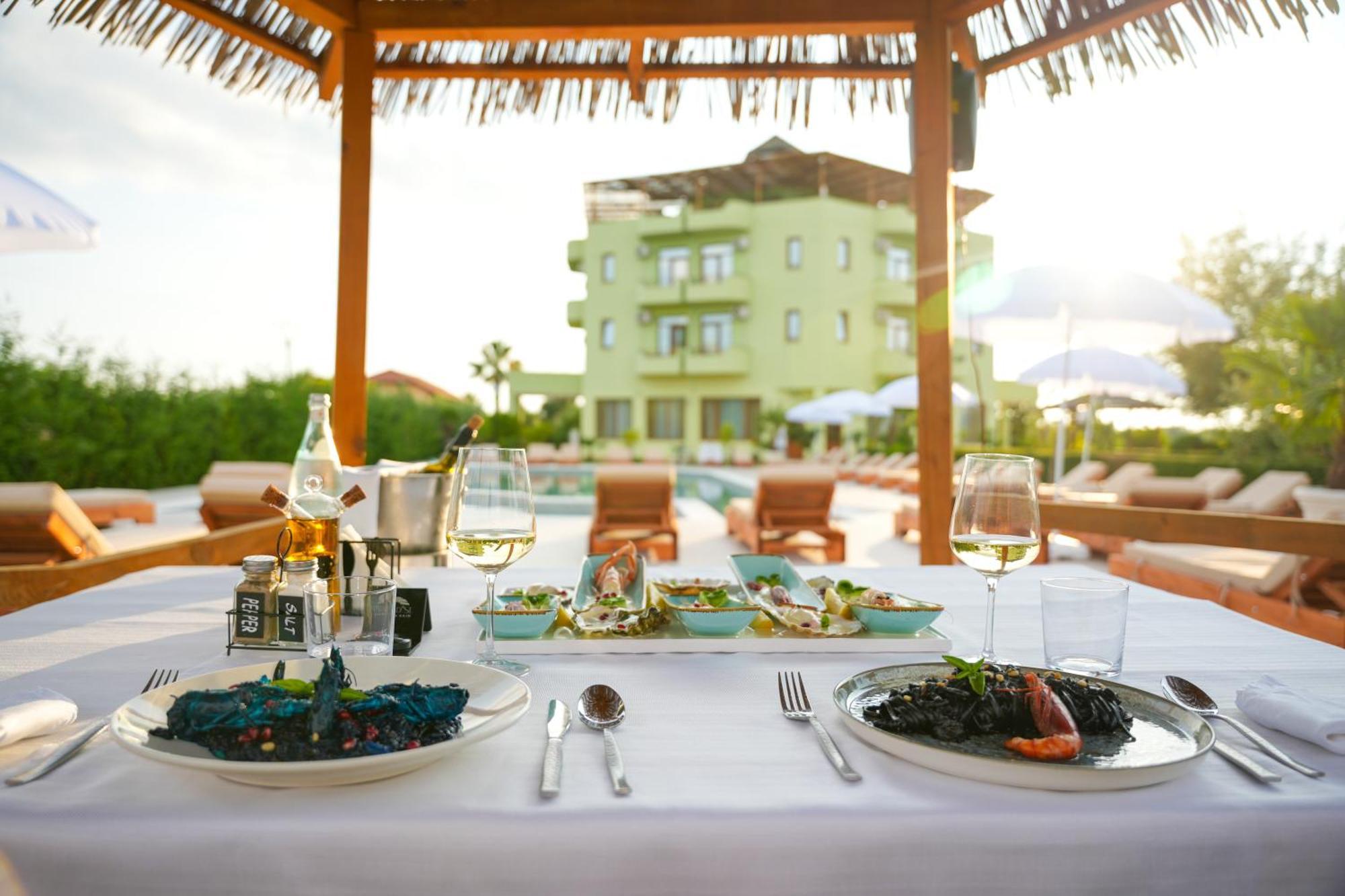 Paradise Laguna Vain Lezhe Exterior photo