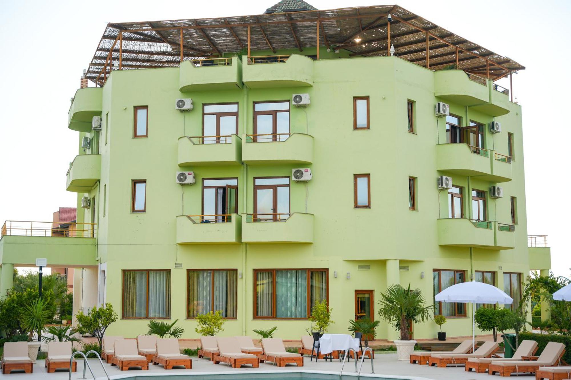 Paradise Laguna Vain Lezhe Exterior photo